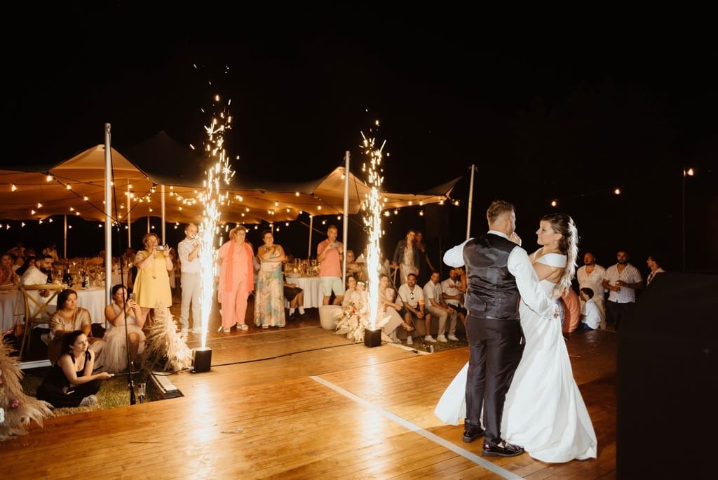 Ouverture de bal avec jets de scène pour un mariage en Haute-Vienne